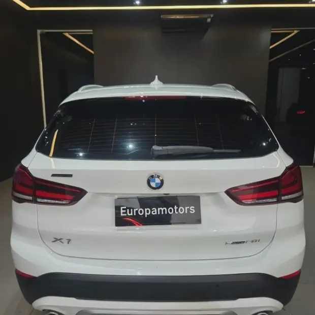Bmw X1 2.0 16V TURBO ACTIVEFLEX SDRIVE20I X-LINE 4P AUTOMÁTICO