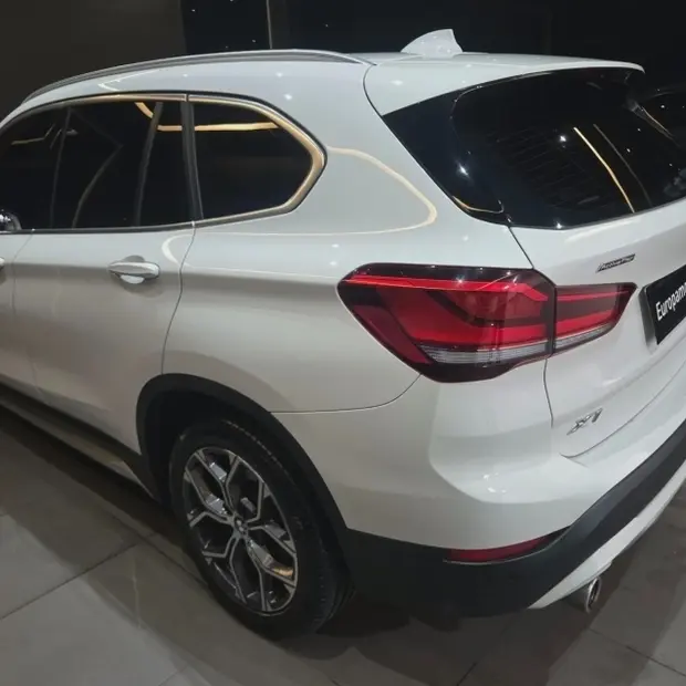 Bmw X1 2.0 16V TURBO ACTIVEFLEX SDRIVE20I X-LINE 4P AUTOMÁTICO