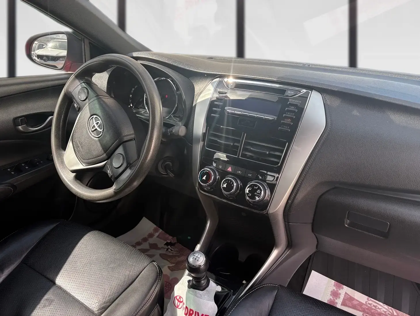 galeria Yaris
