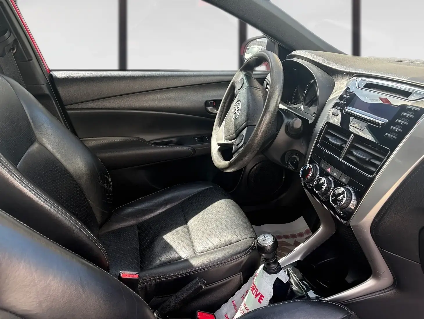 galeria Yaris