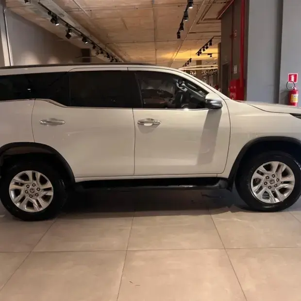 Toyota SW4 SRX Platinum 2.8 Turbodiesel 4x4 (Aut.) (5 Lugares)