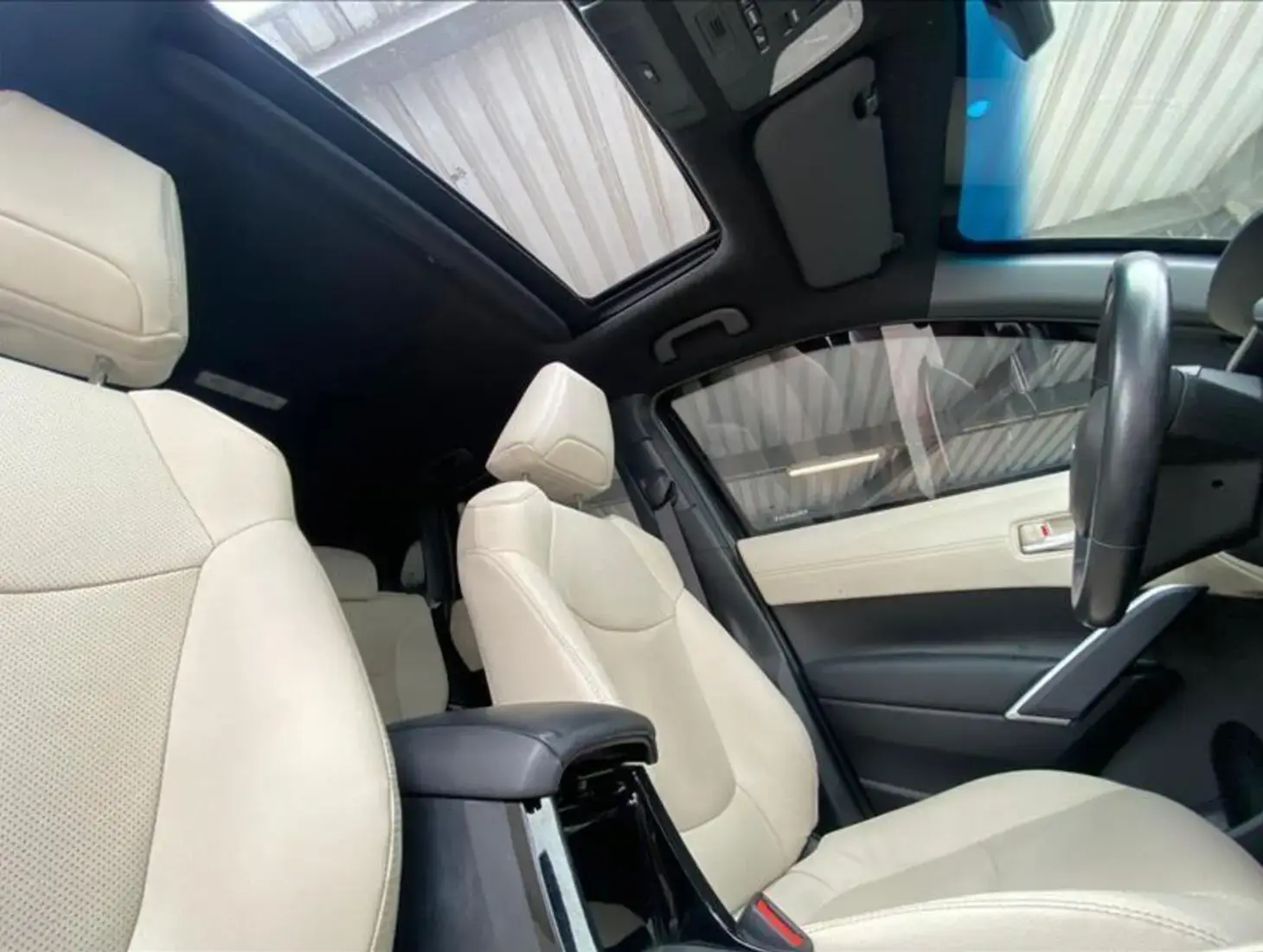 galeria COROLLA CROSS
