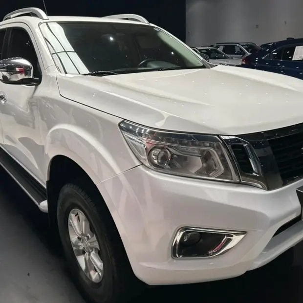 Nissan FRONTIER 2.3 16V TURBO DIESEL LE CD 4X4 AUTOMÁTICO
