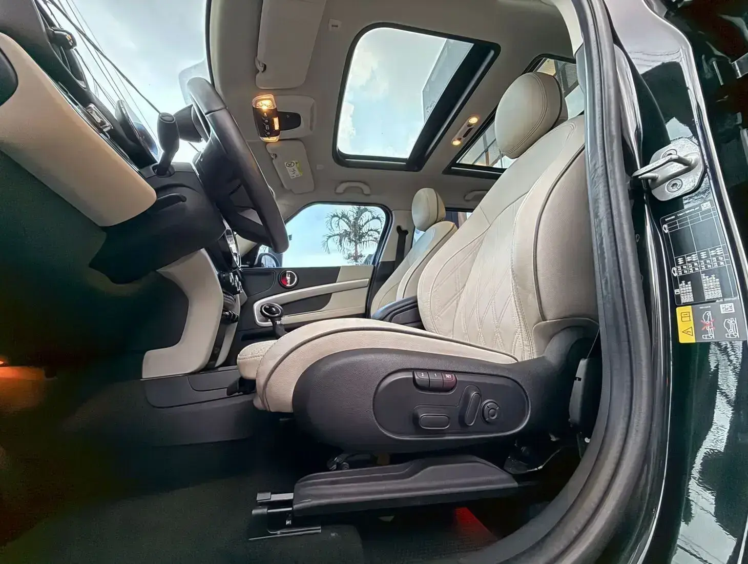 galeria Cooper Countryman