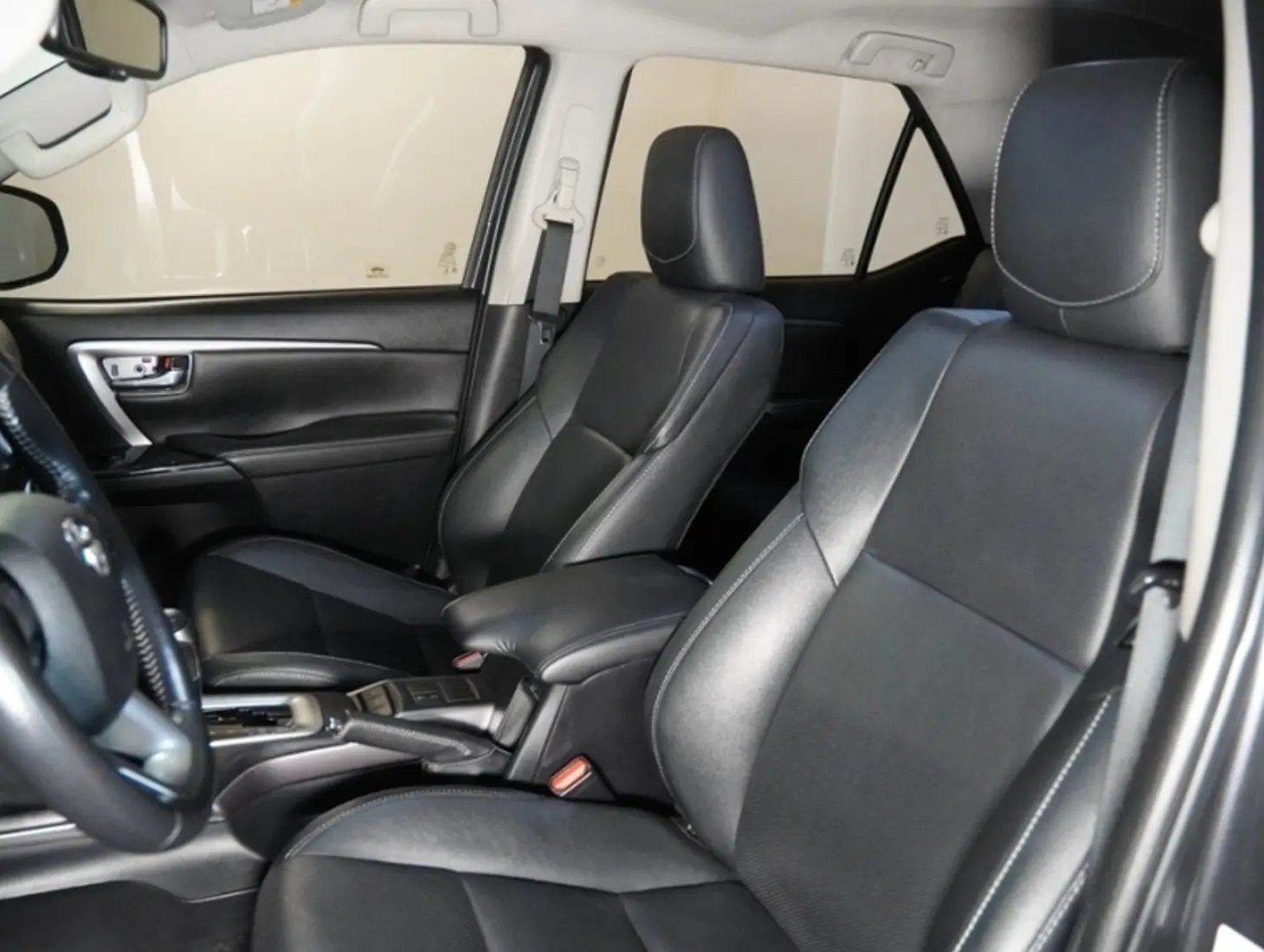 galeria HILUX SW4