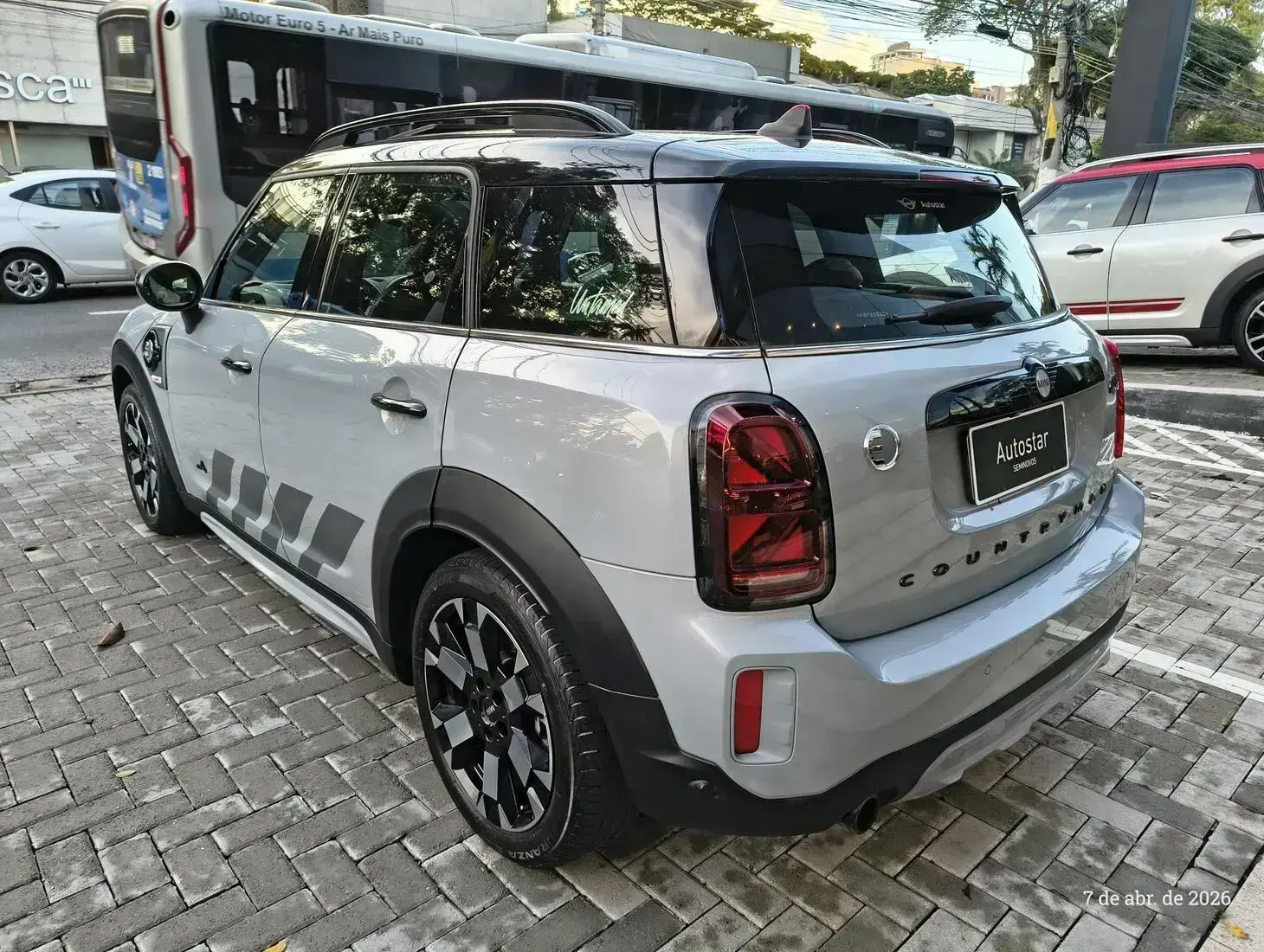 galeria Cooper Countryman