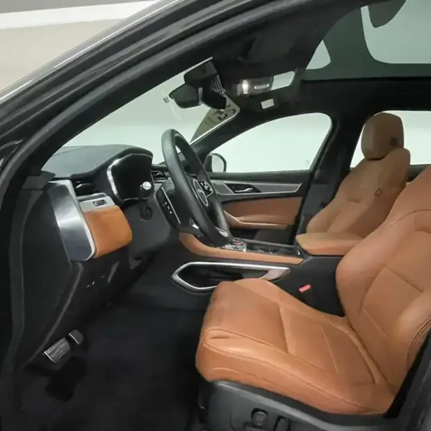Jaguar F-Pace 2.0 R-Dynamic SE 404cv (Híbrido)