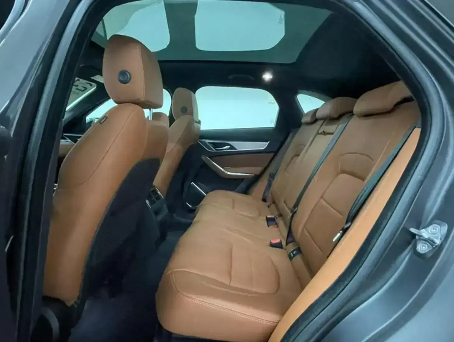 galeria F-Pace
