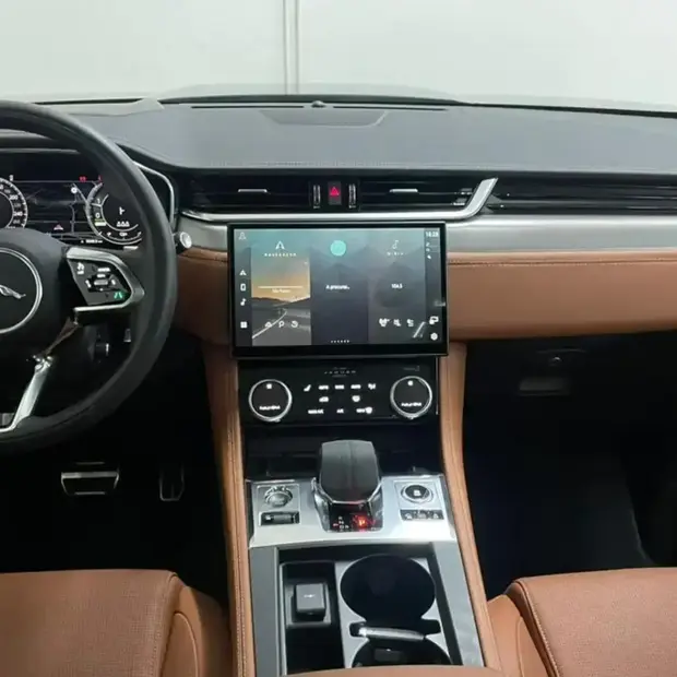 Jaguar F-Pace 2.0 R-Dynamic SE 404cv (Híbrido)