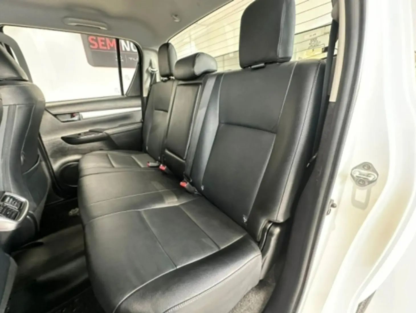galeria HILUX