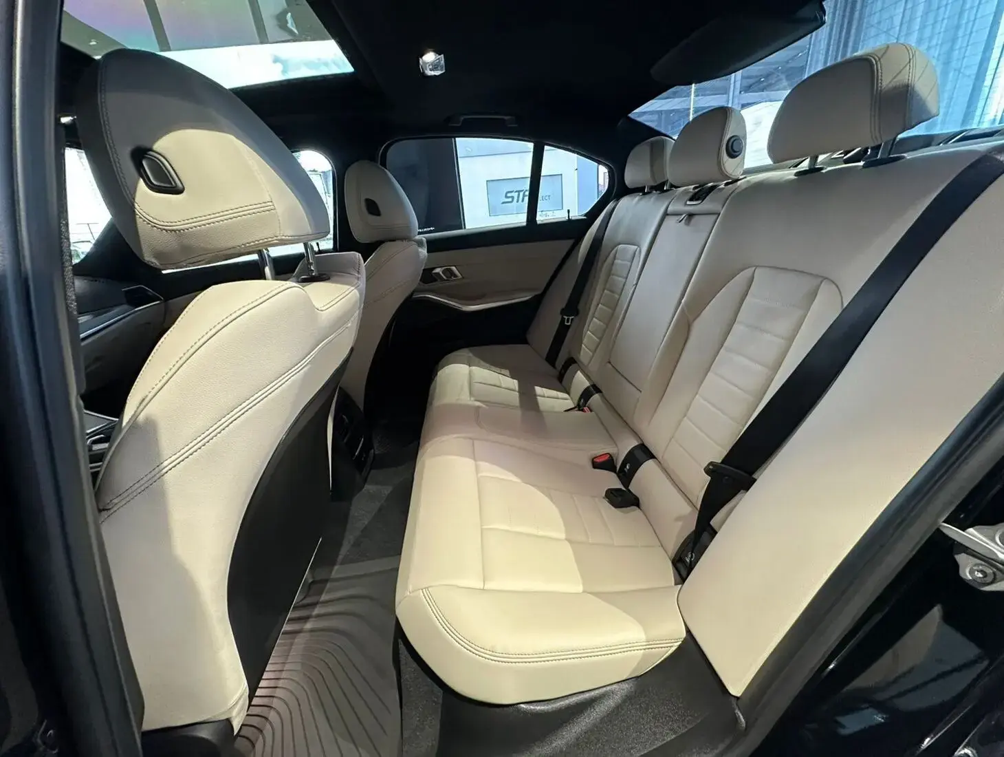 galeria 320i