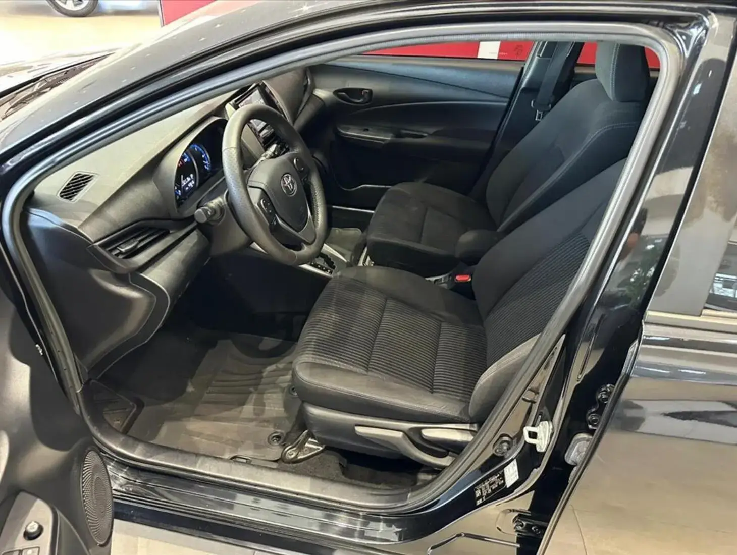 galeria YARIS