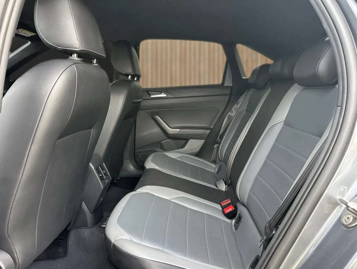 galeria Nivus Highline 1.0 200 TSI Flex Aut.