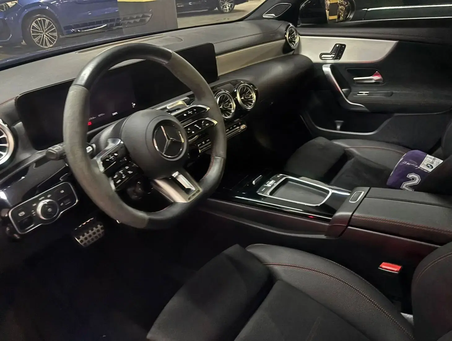 galeria CLA 45 AMG