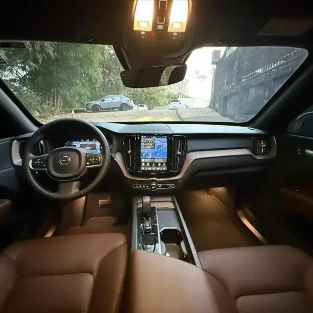 Volvo XC60 2.0 T8 RECHARGE PLUS AWD GEARTRONIC