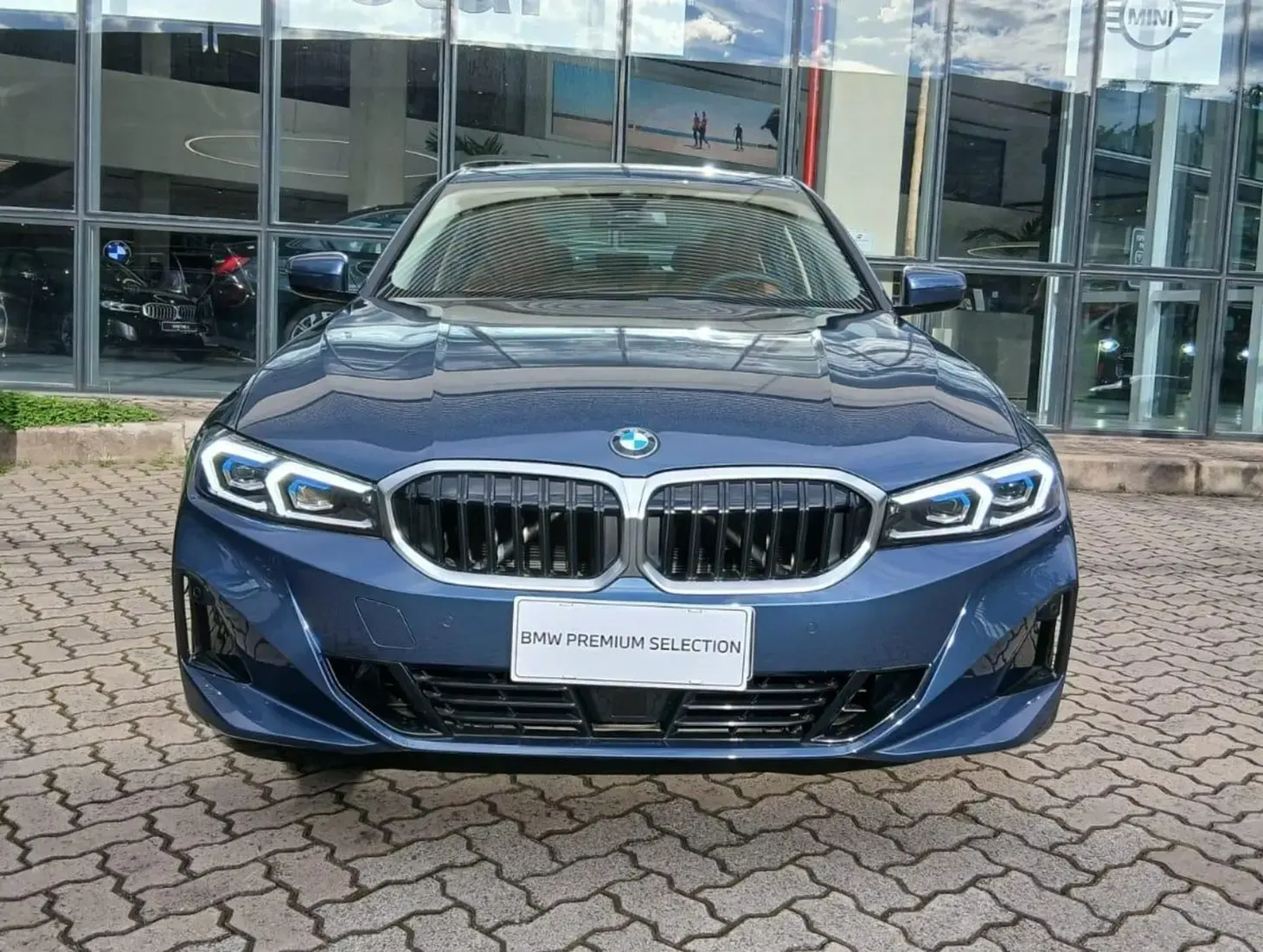 galeria 320i