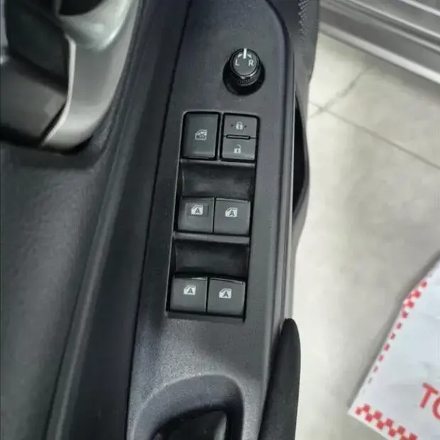 Toyota YARIS 1.5 16V FLEX SEDAN XL PLUS CONNECT MULTIDRIVE