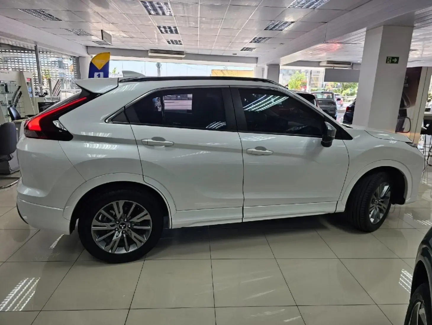 galeria ECLIPSE CROSS