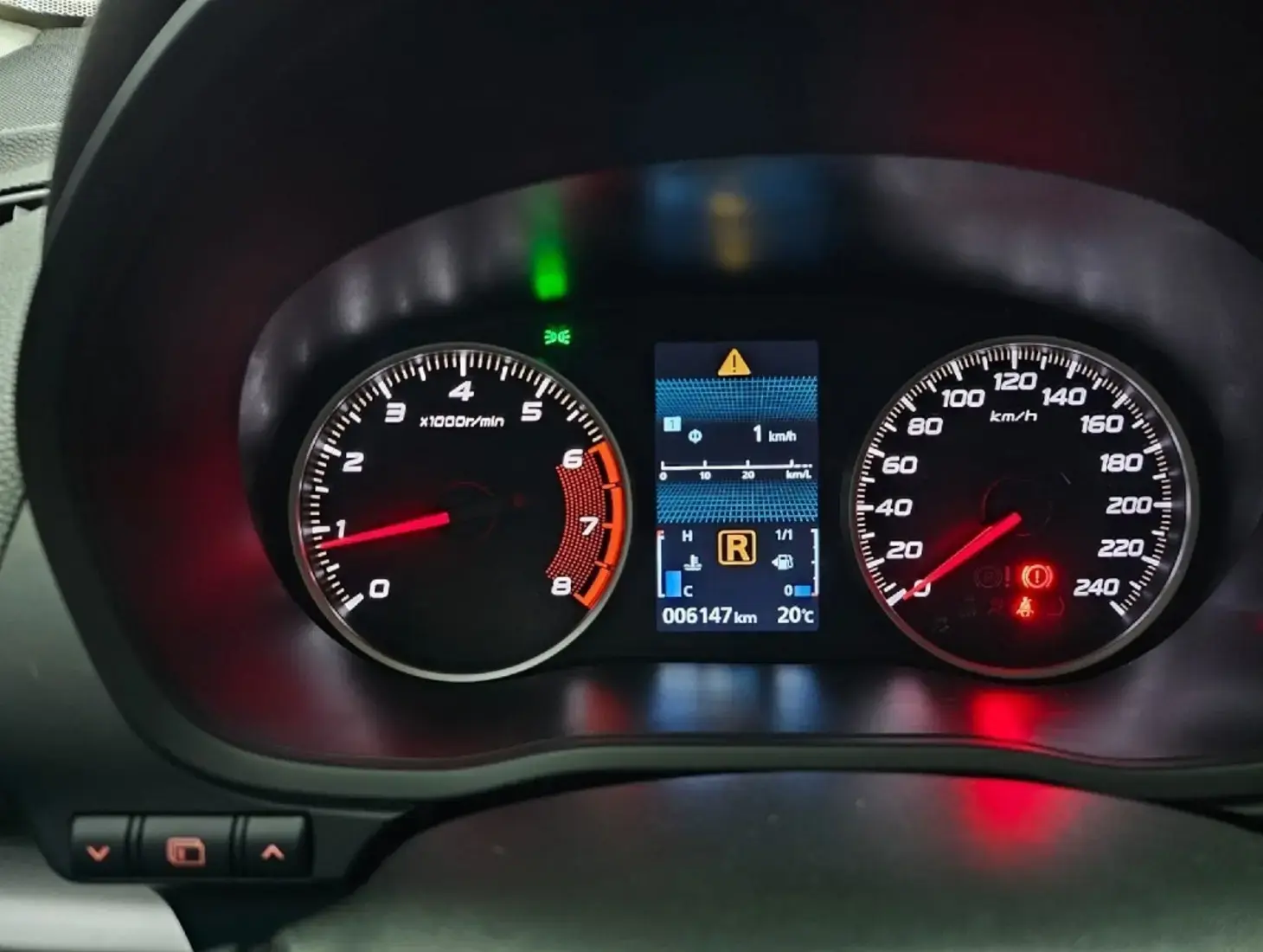 galeria ECLIPSE CROSS
