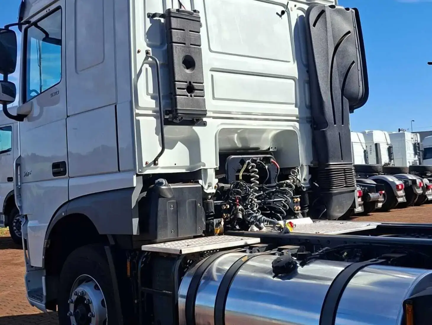 galeria DAF XF FTT 530 6X4