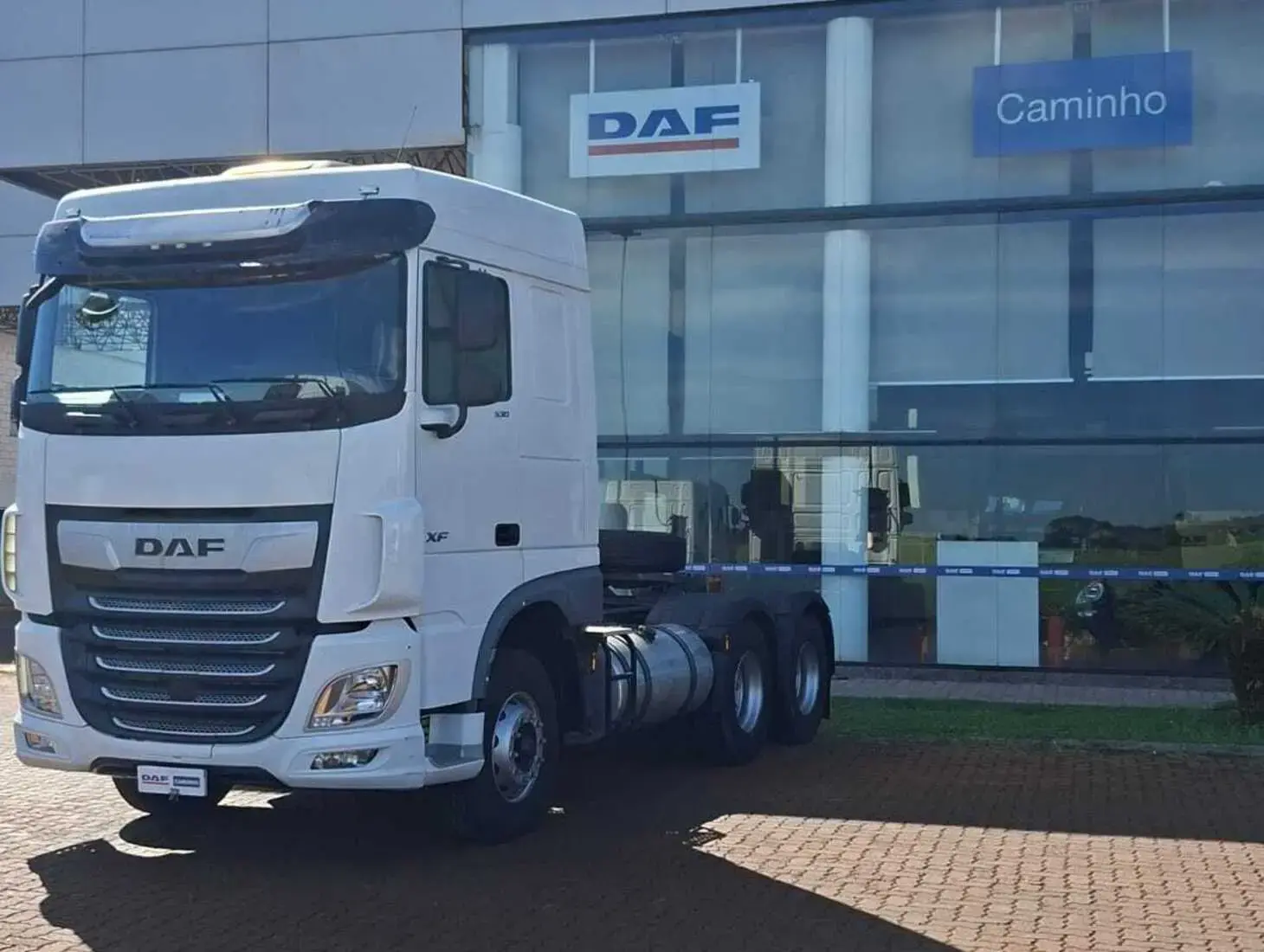 galeria DAF XF FTT 530 6X4