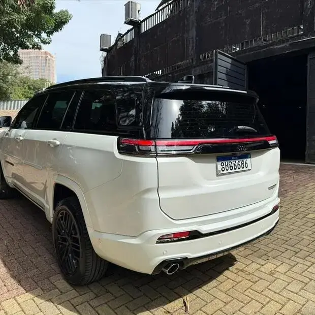 Jeep COMMANDER 2.0 HURRICANE 4 TURBO GASOLINA BLACKHAWK AT9