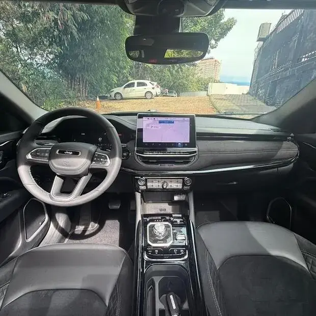 Jeep COMMANDER 2.0 HURRICANE 4 TURBO GASOLINA BLACKHAWK AT9