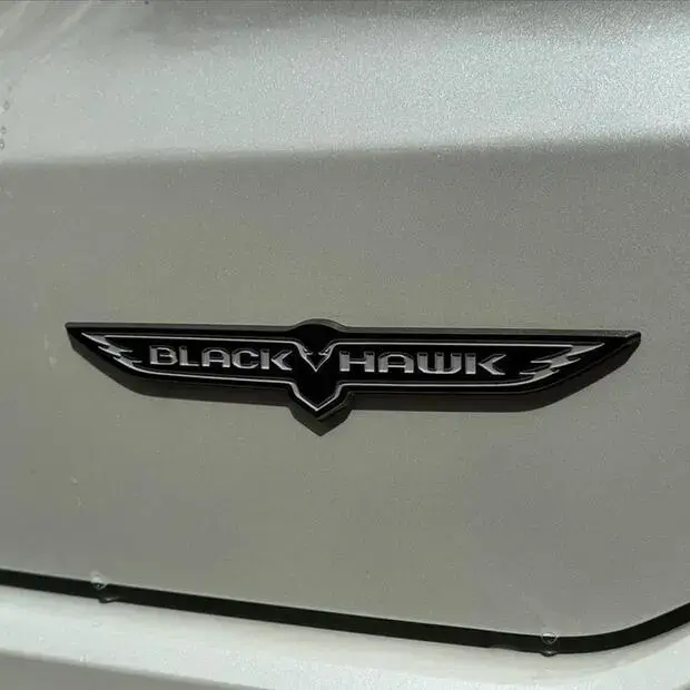 Jeep COMMANDER 2.0 HURRICANE 4 TURBO GASOLINA BLACKHAWK AT9