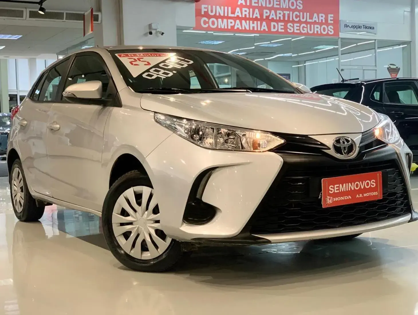 galeria Yaris