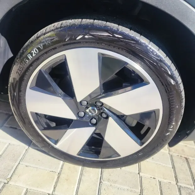 Volvo C40 P8 RECHARGE PURE ELECTRIC AWD