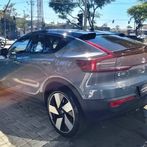 Volvo C40 P8 RECHARGE PURE ELECTRIC AWD