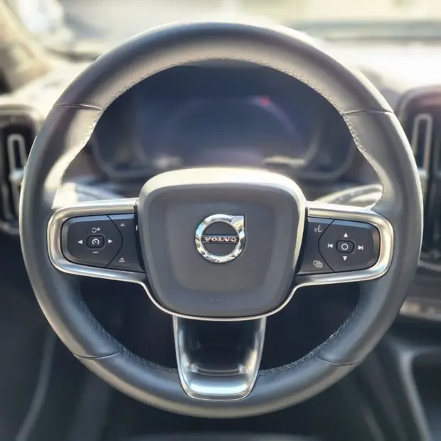 Volvo C40 P8 RECHARGE PURE ELECTRIC AWD