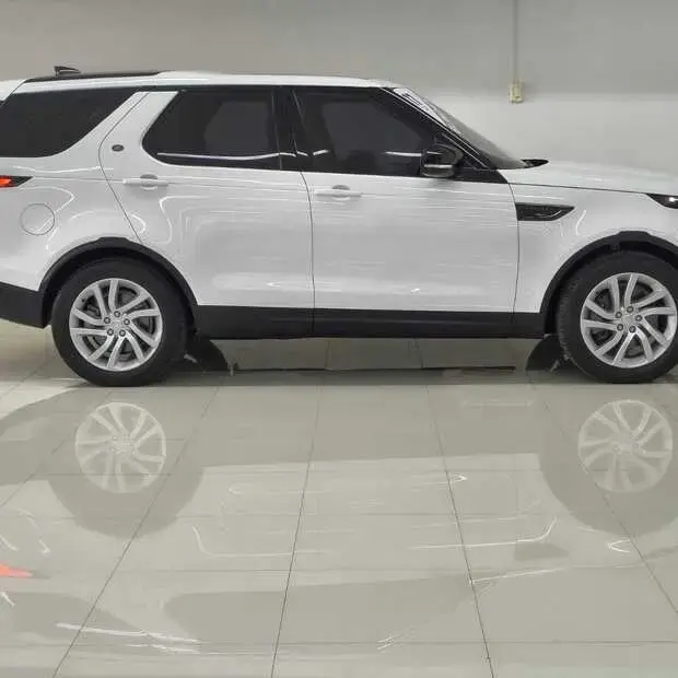 Land Rover Discovery 3.0 TD6 HSE 4WD