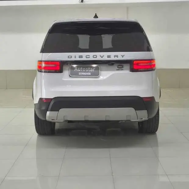 Land Rover Discovery 3.0 TD6 HSE 4WD