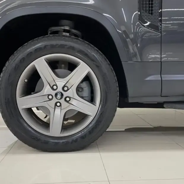 Land Rover Defender SE 110 2.0 SI4 (Aut)