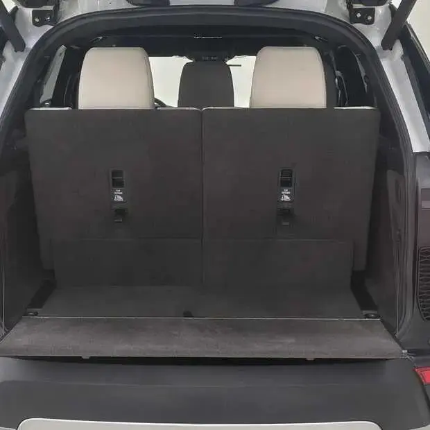 Land Rover Discovery 3.0 TD6 HSE 4WD