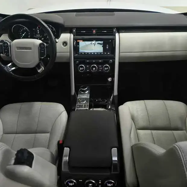 Land Rover Discovery 3.0 TD6 HSE 4WD