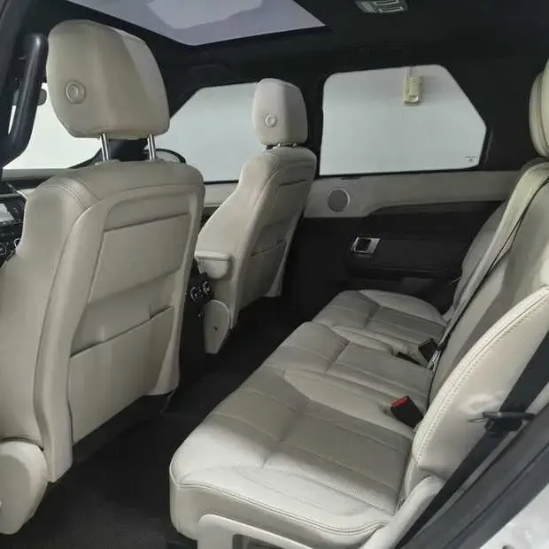 Land Rover Discovery 3.0 TD6 HSE 4WD