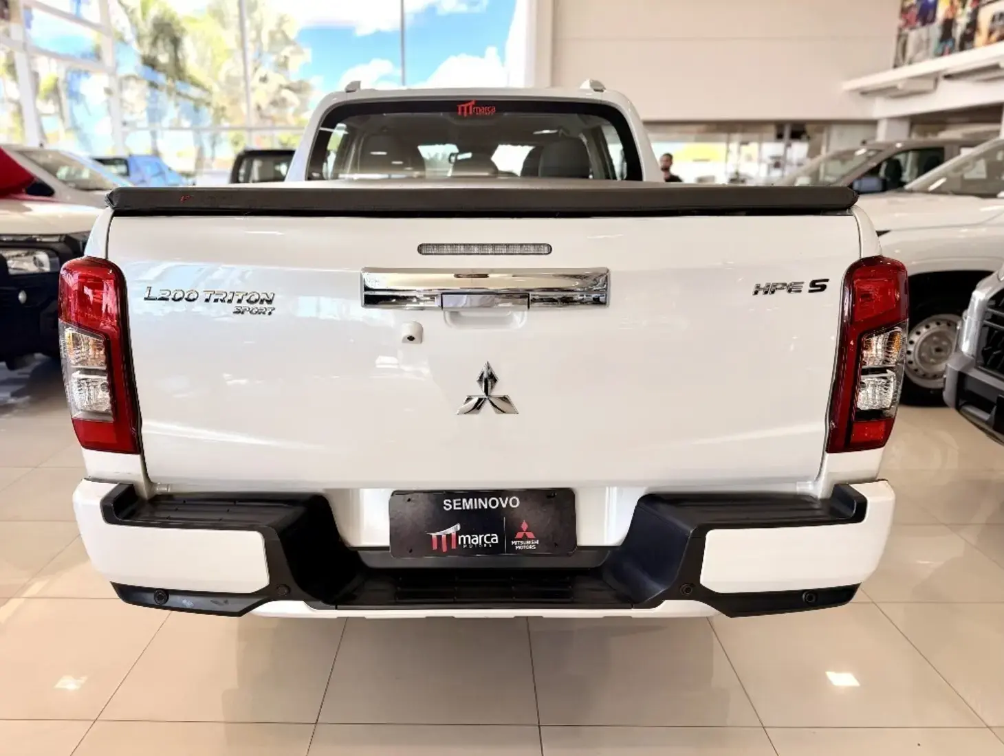 galeria L200 TRITON