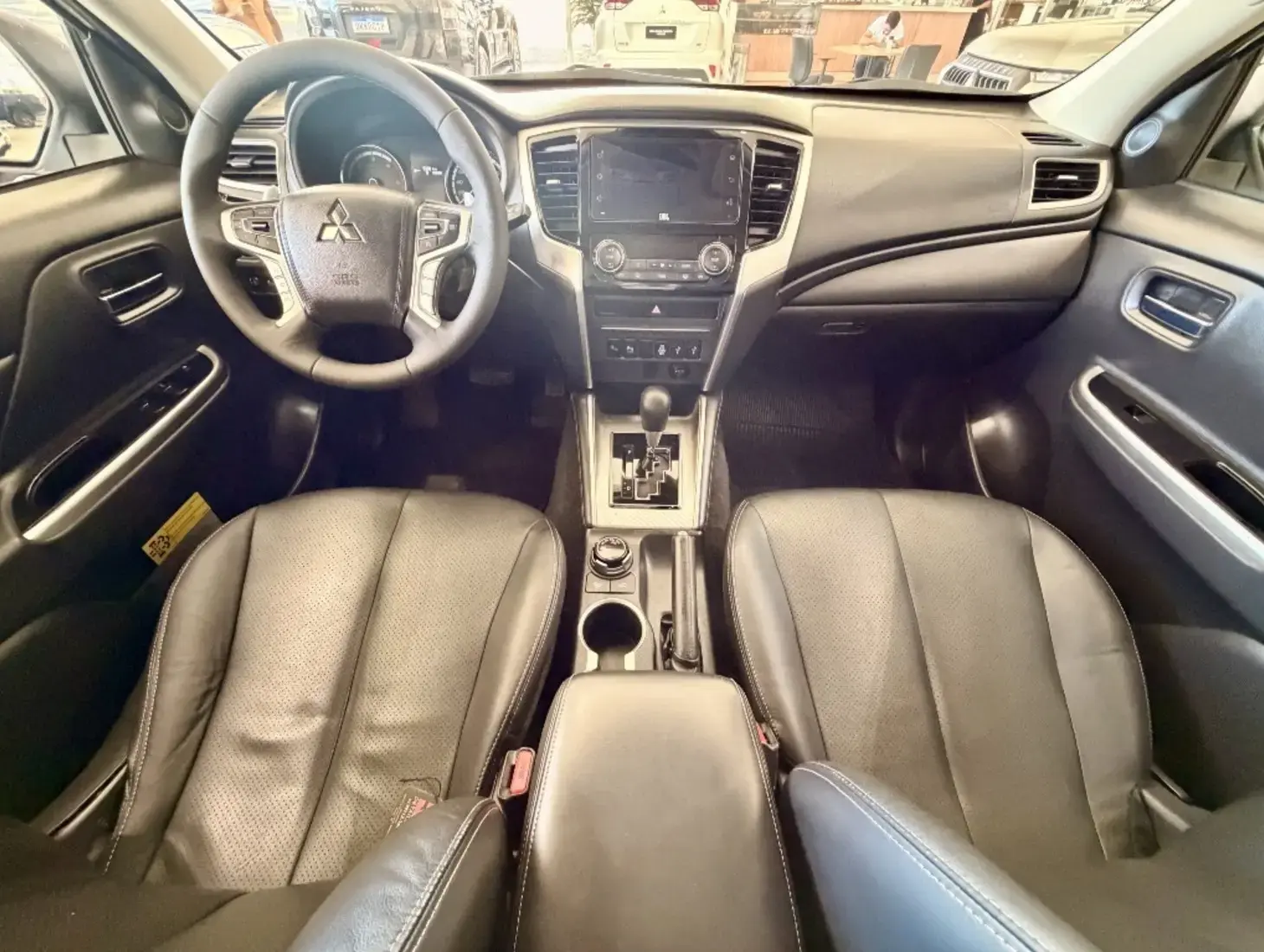 galeria L200 TRITON