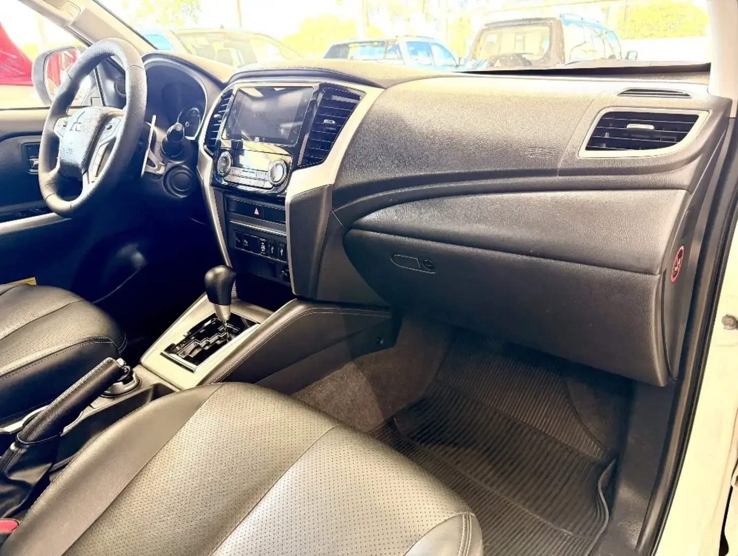 galeria L200 TRITON