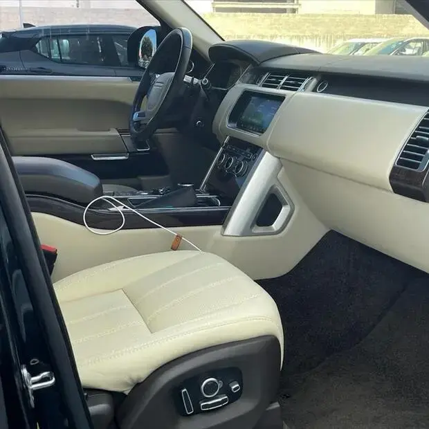 Land Rover RANGE ROVER VOGUE 4.4 SE SDV8 4X4 TURBO DIESEL 4P AUTOMÁTICO