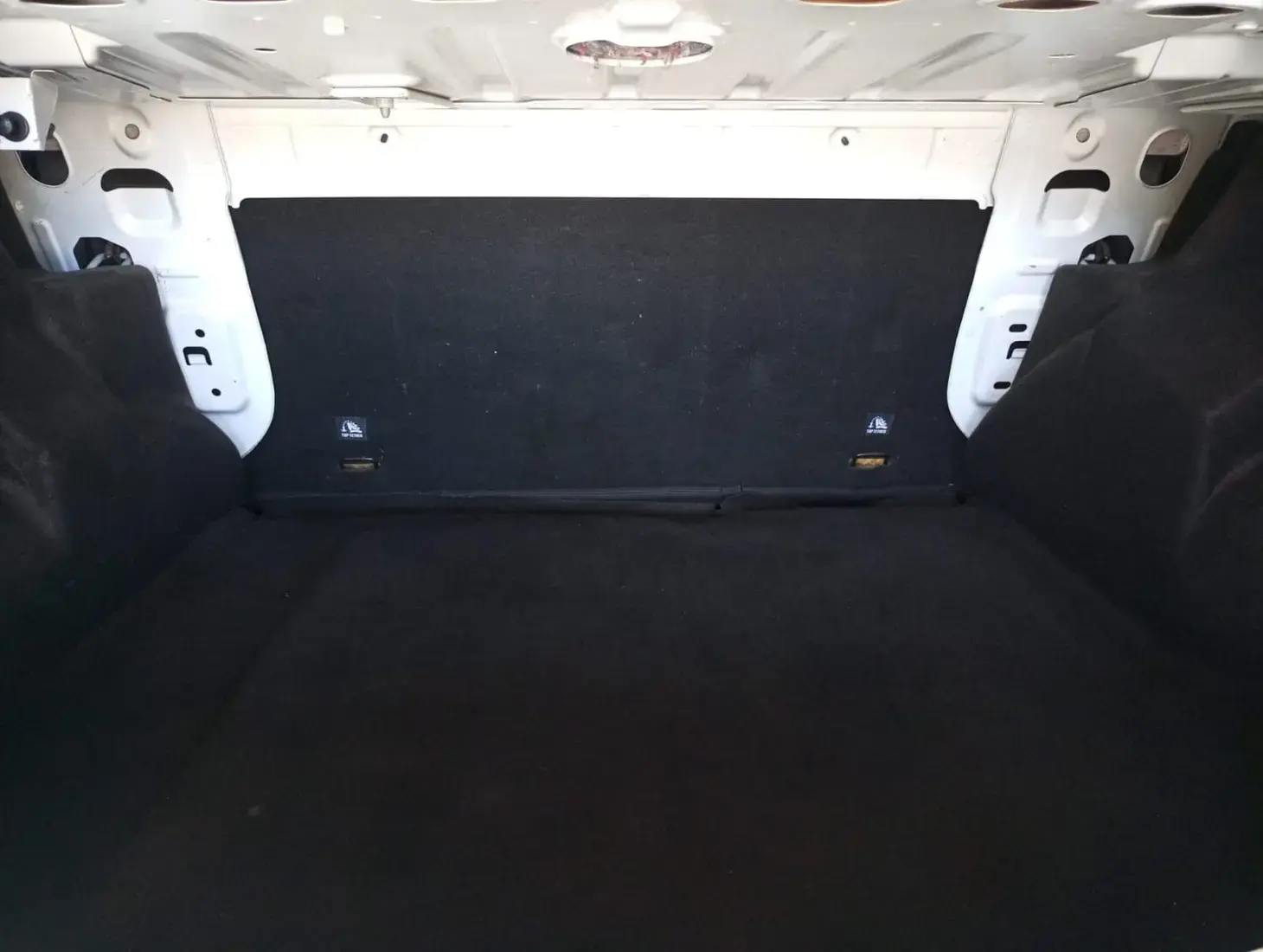 galeria LOGAN Zen Flex 1.0 12V 4p Mec.