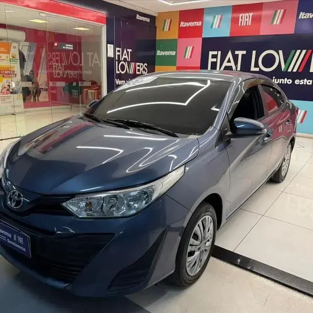 Toyota YARIS 1.5 16V FLEX SEDAN XL LIVE MULTIDRIVE