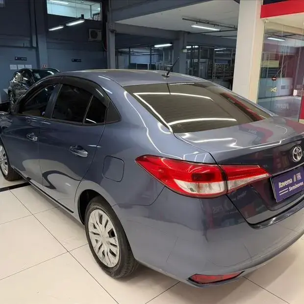Toyota YARIS 1.5 16V FLEX SEDAN XL LIVE MULTIDRIVE