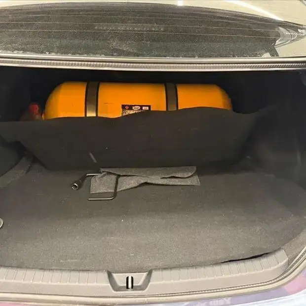 Toyota YARIS 1.5 16V FLEX SEDAN XL LIVE MULTIDRIVE