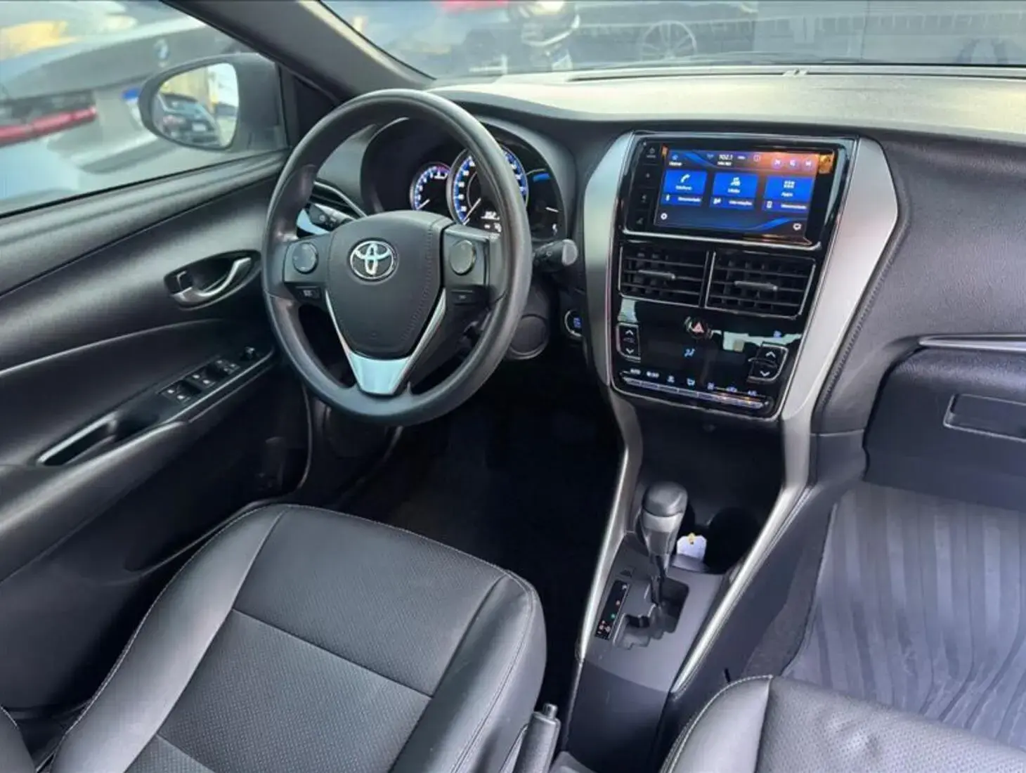 galeria YARIS