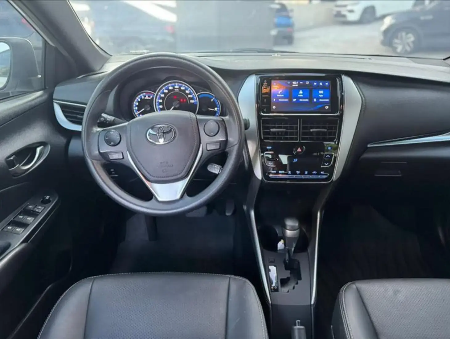 galeria YARIS