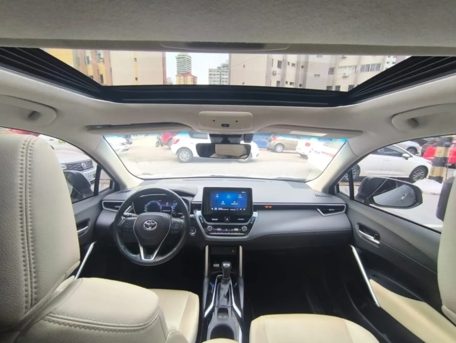 galeria COROLLA CROSS