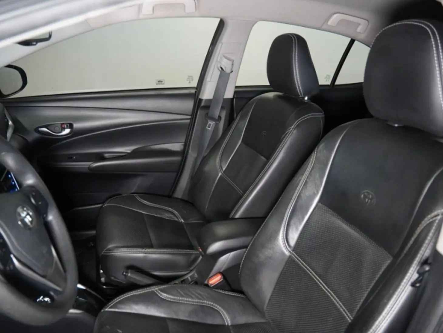 galeria YARIS
